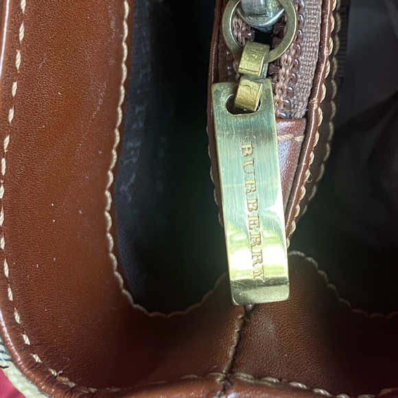 Authentic Burberry London Haymarket Check Italian Tote Handbag - Picture 9 of 10